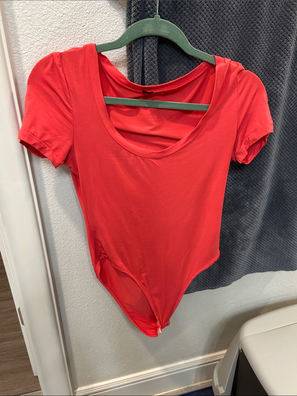 Women's hot electric pink Scoop Neck Bodysuit